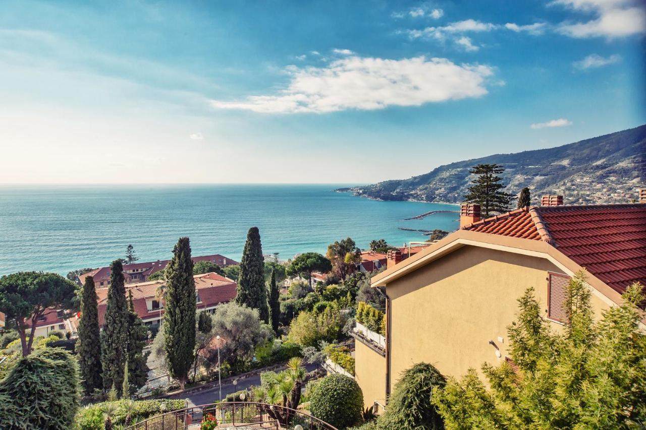 Una terrazza sul golfo di Ospedaletti by Wonderful Italy Esterno foto